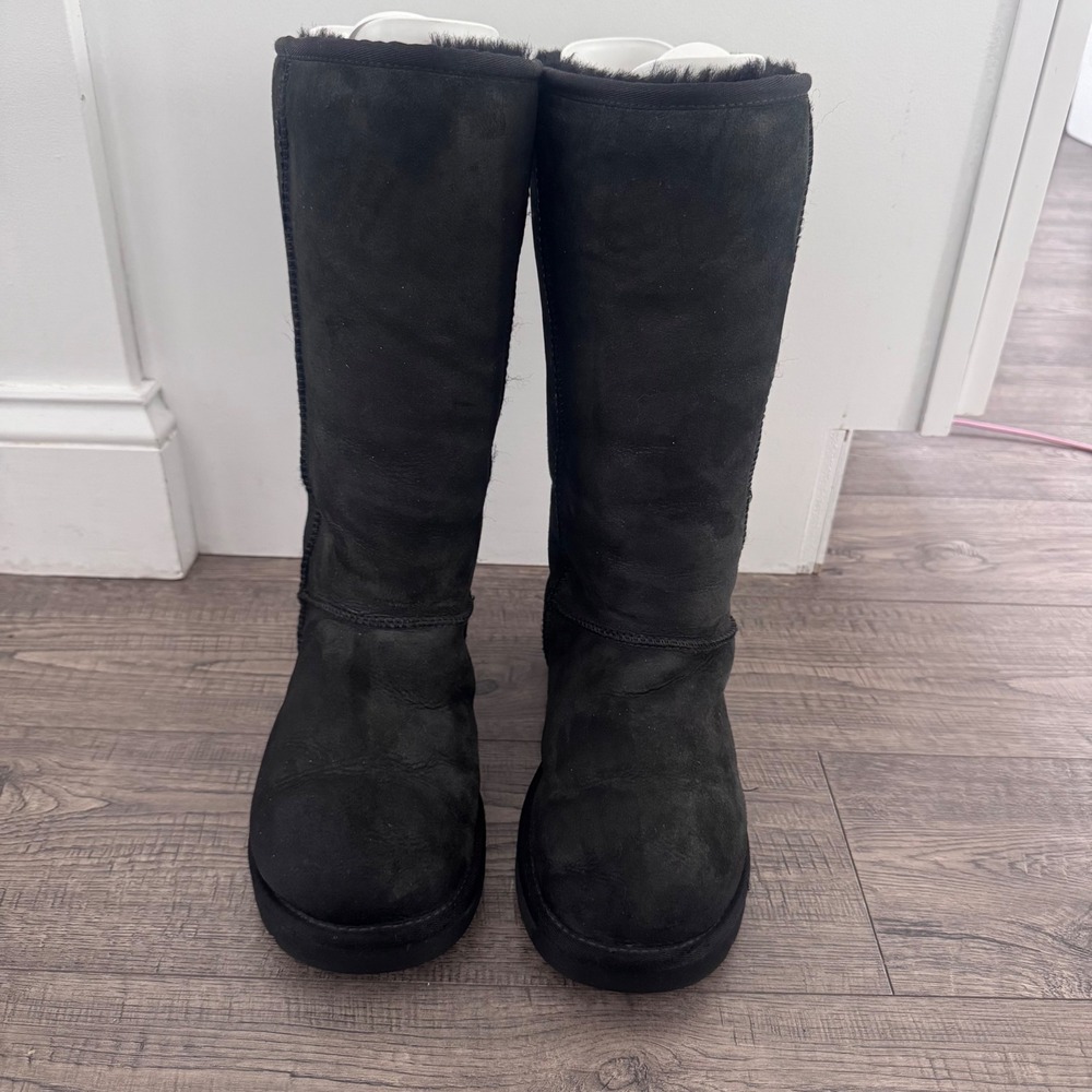UGG Australia Classic Tall II Black Suede Sheepskin Boots 5804 Womens 9